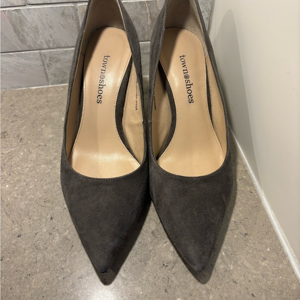 Town Shoes Dark Gray Suede Heels